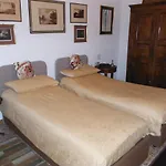 Olmo Frühstückspension 4*